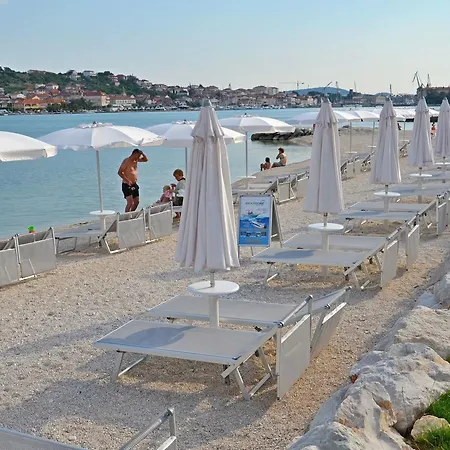 Branka شقة تروغير